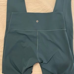 Wunder Under High-Rise Tight 28"